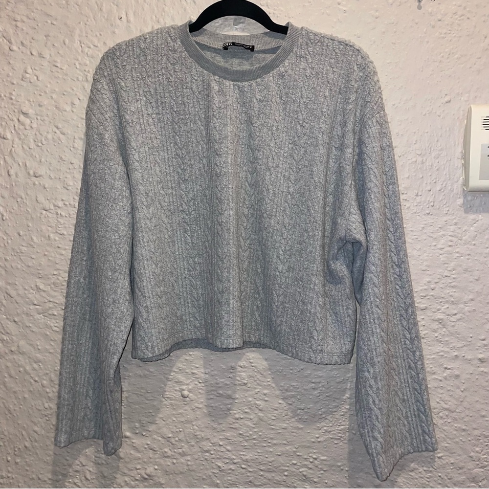 Zara Light Gray Cable Knit Sweatshirt